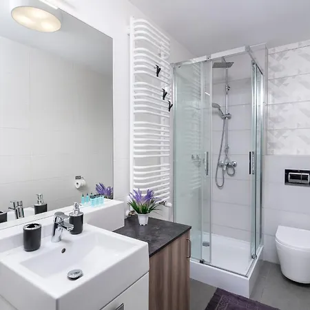 Apartwro 4th-city Square Railway Station Balcony, Garage, Bicycles Apartment *