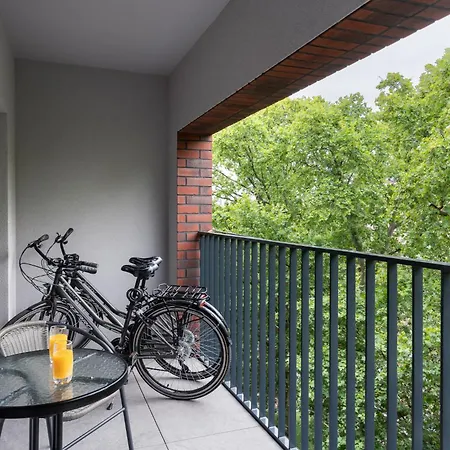 Apartwro 4th-city Square Railway Station Balcony, Garage, Bicycles Daire *