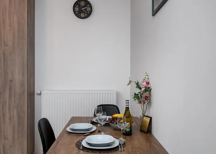 Apartwro 4th-city Square Railway Station Balcony, Garage, Bicycles Апартаменты